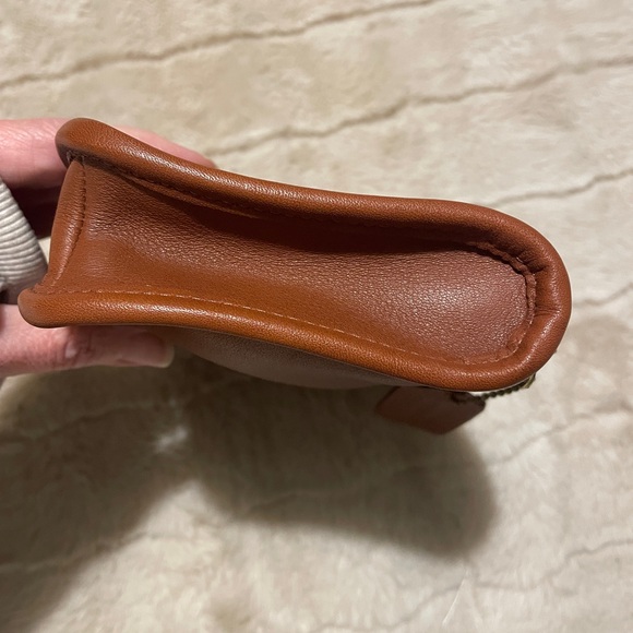 Coach Chunky Case in British Tan - Picture 4 of 7